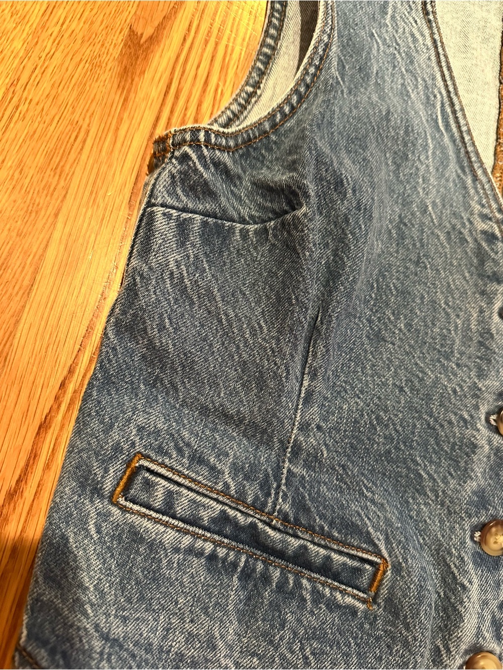 Abercrombie & Fitch Denim Vest XS | Light Wash Button Front Utility Vest - Picture 5 of 13